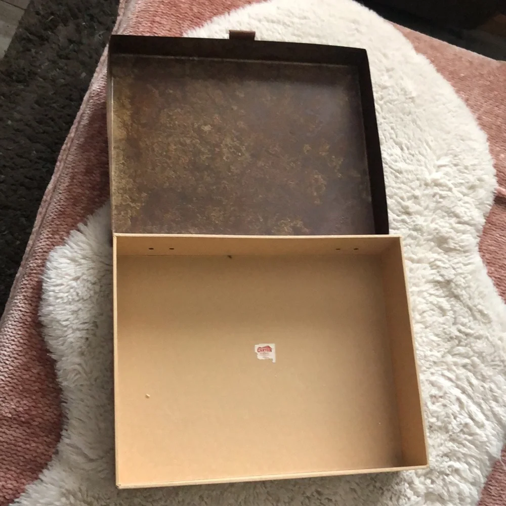 EUC TX Longhorns metal top box
